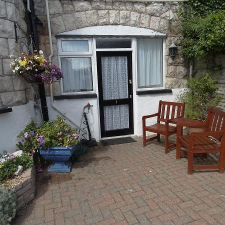 Beachmount Holiday Apartments Rhos-on-Sea Exterior photo